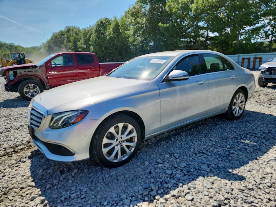 64304036 :رقم المزاد ، WDDZF4KB1KA505494 vin ، 2019 Mercedes-benz E مزاد بيع