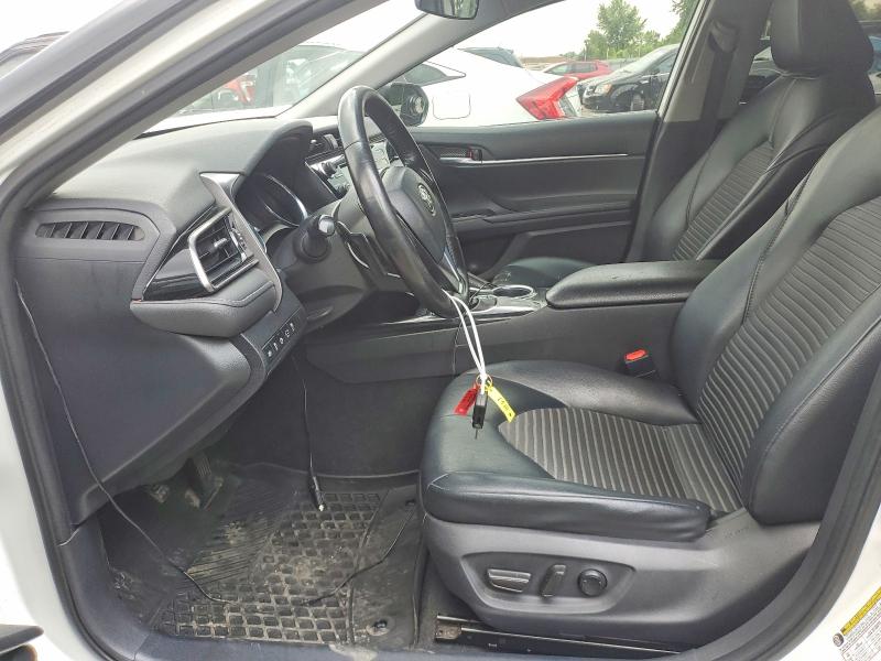 65288746 :رقم المزاد ، 4T1G11AK5LU945973 vin ، 2020 Toyota Camry مزاد بيع