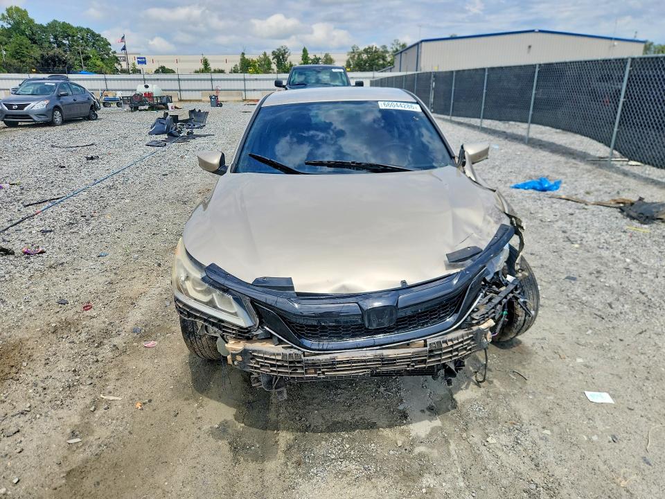 66044286 :رقم المزاد ، 1HGCR2F31GA234623 vin ، 2016 Honda Accord مزاد بيع