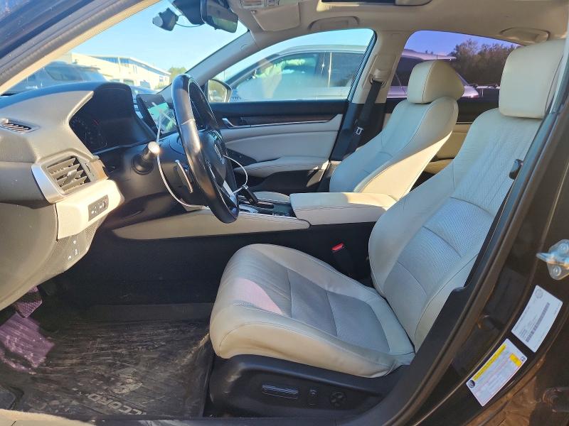 Продажа на аукционе авто 2018 Honda Accord, vin: 1HGCV1F92JA802119, номер лота: 64834346