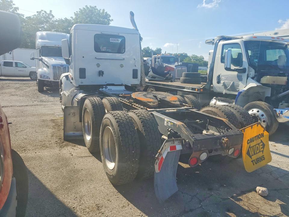 Продажа на аукционе авто 2018 Peterbilt 579, vin: 1XPBDP9XXJD432433, номер лота: 64540396