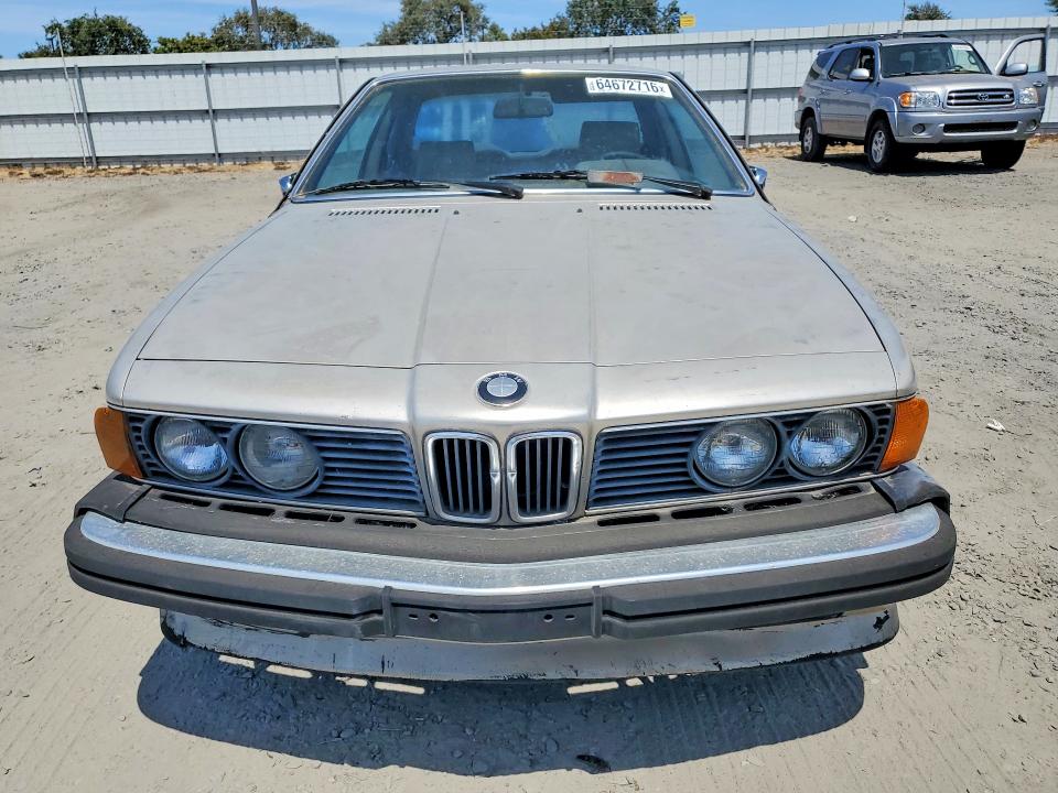 64672716 :رقم المزاد ، WBAEC8400F0610427 vin ، 1985 Bmw 635 مزاد بيع
