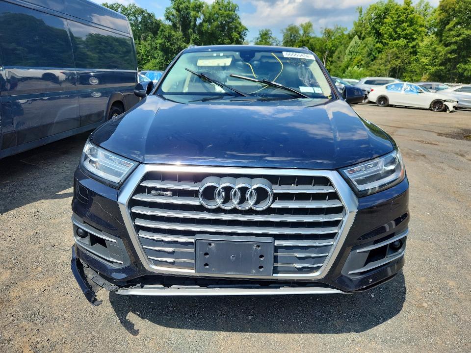 66065456 :رقم المزاد ، WA1LABF7XHD021950 vin ، 2017 Audi Q7 مزاد بيع