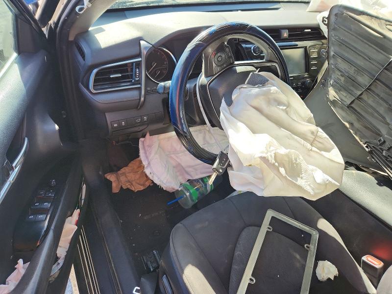 65904866 :رقم المزاد ، 4T1C11AK0LU986591 vin ، 2020 Toyota Camry مزاد بيع