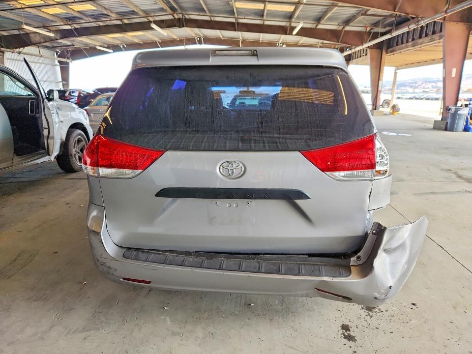 Продажа на аукционе авто 2013 Toyota Sienna, vin: 5TDZK3DC3DS391607, номер лота: 64366316