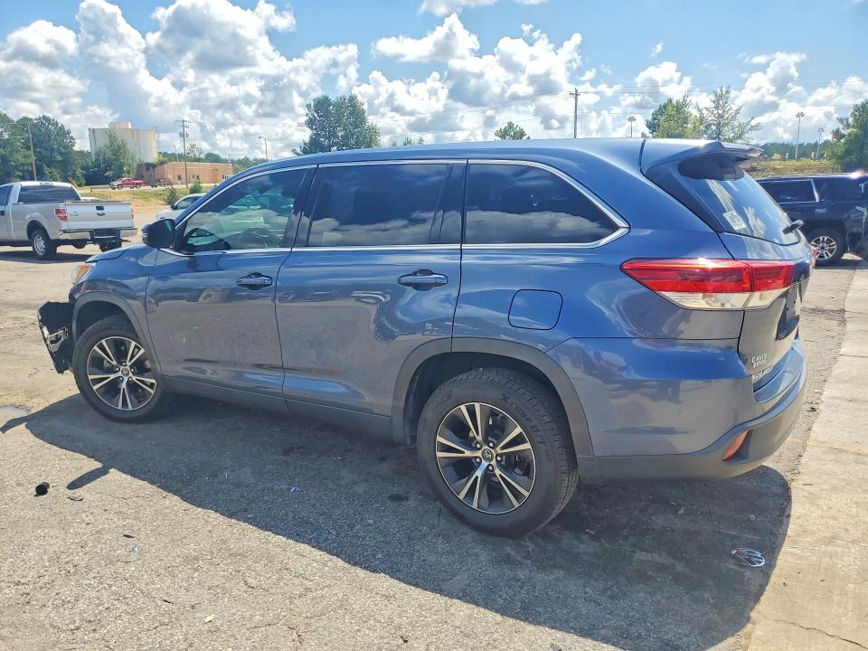 64001776 :رقم المزاد ، 5TDZZRFH7KS350806 vin ، 2019 Toyota Highlander مزاد بيع
