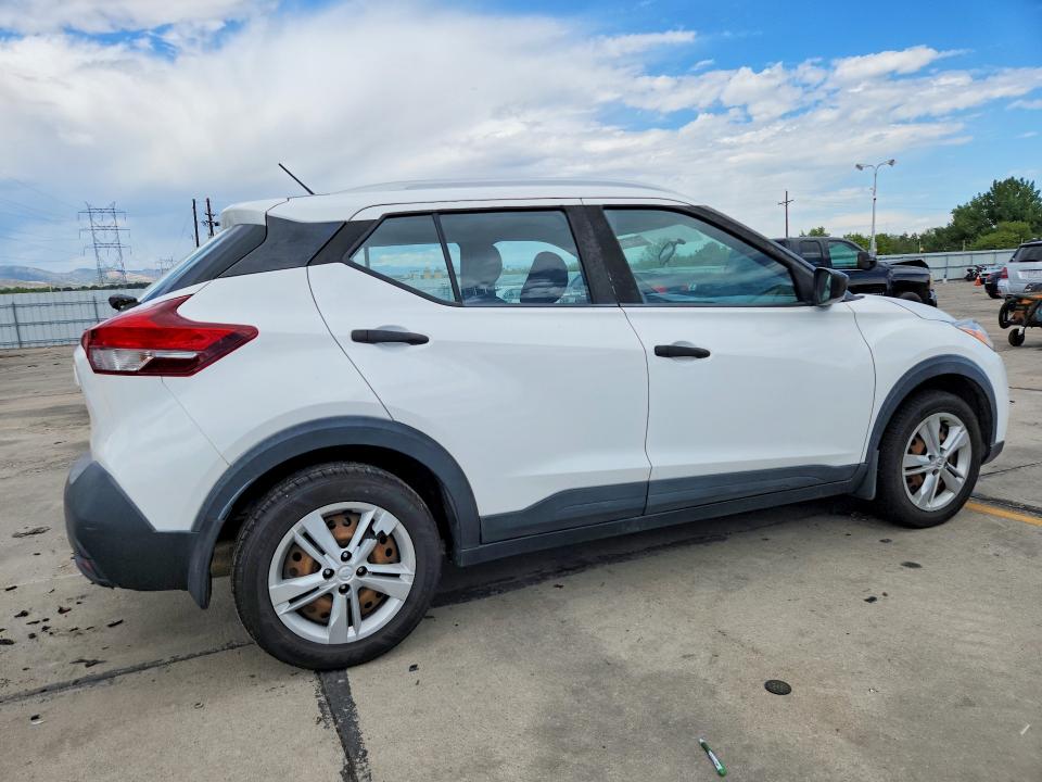66627836 :رقم المزاد ، 3N1CP5CU1JL517285 vin ، 2018 Nissan Kicks مزاد بيع