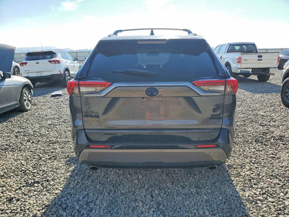 Продажа на аукционе авто 2021 Toyota Rav4, vin: 4T3E6RFV4MU033256, номер лота: 63600916