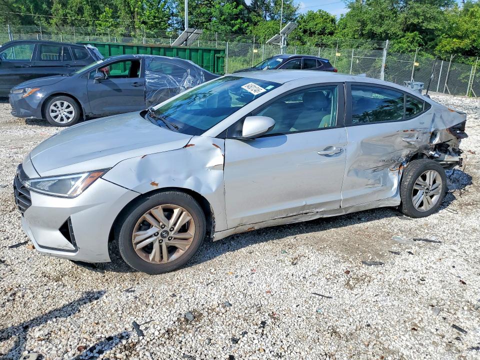 64601246 :رقم المزاد ، 5NPD84LF4LH506231 vin ، 2020 Hyundai Elantra مزاد بيع
