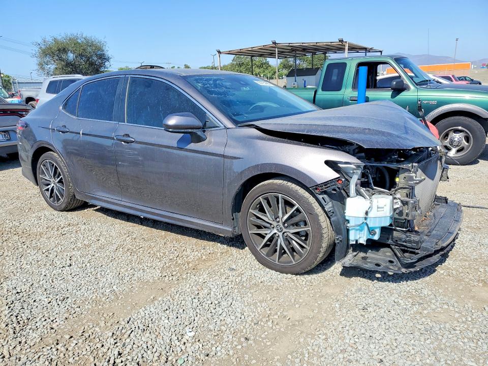 2021 Toyota Camry მანქანა იყიდება აუქციონზე, vin: 4T1G11AK1MU612008, აუქციონის ნომერი: 63195426