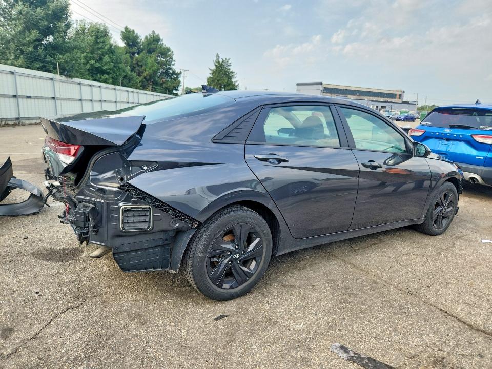 2021 Hyundai Elantra მანქანა იყიდება აუქციონზე, vin: 5NPLS4AG0MH039447, აუქციონის ნომერი: 64427656