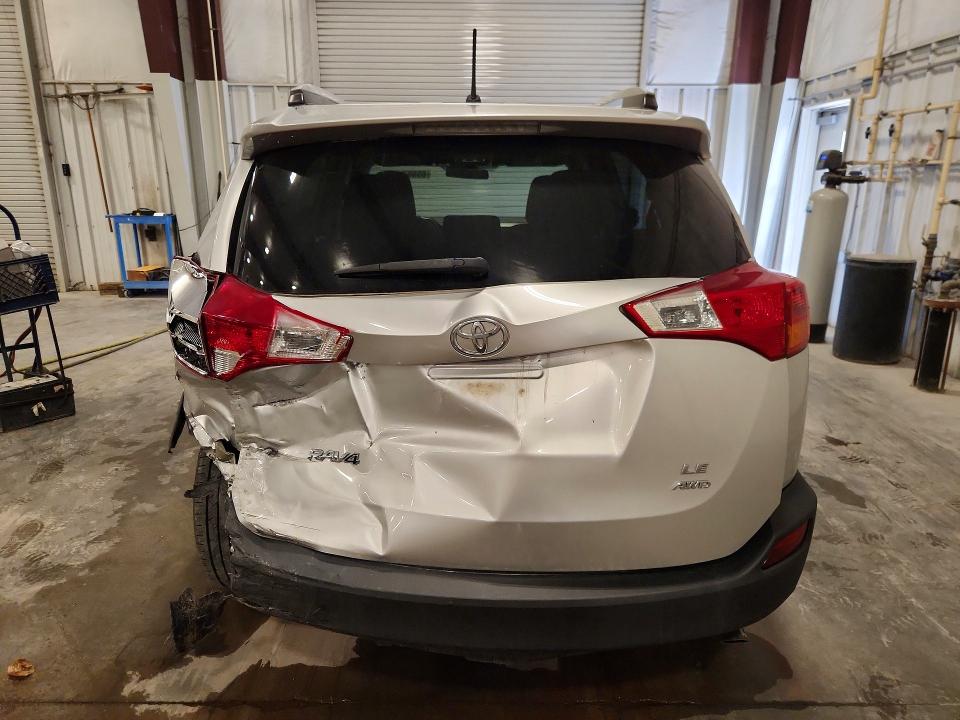 2015 Toyota Rav4 მანქანა იყიდება აუქციონზე, vin: 2T3BFREV8FW327346, აუქციონის ნომერი: 65967436
