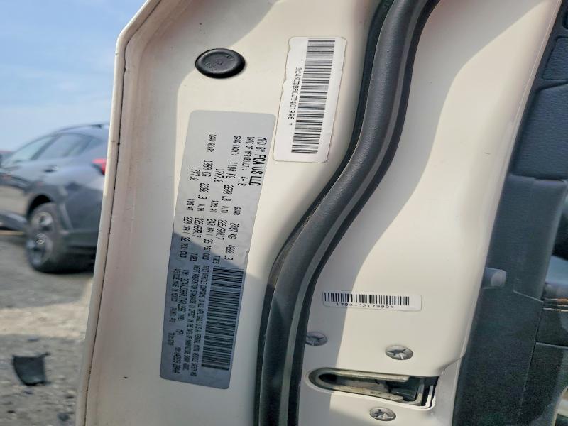 Продаж на аукціоні авто 2018 Jeep Compass, vin: 3C4NJDBB0JT401996, номер лоту: 66185706