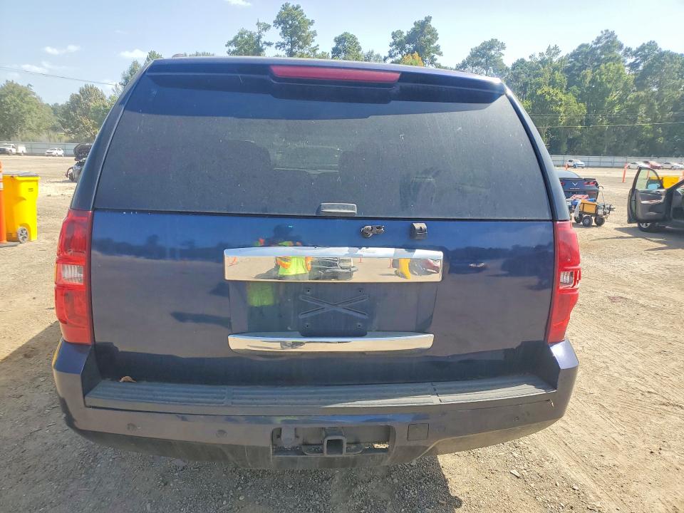 Продажа на аукционе авто 2007 Gmc Yukon Xl, vin: 1GKFC16037J227898, номер лота: 65107716