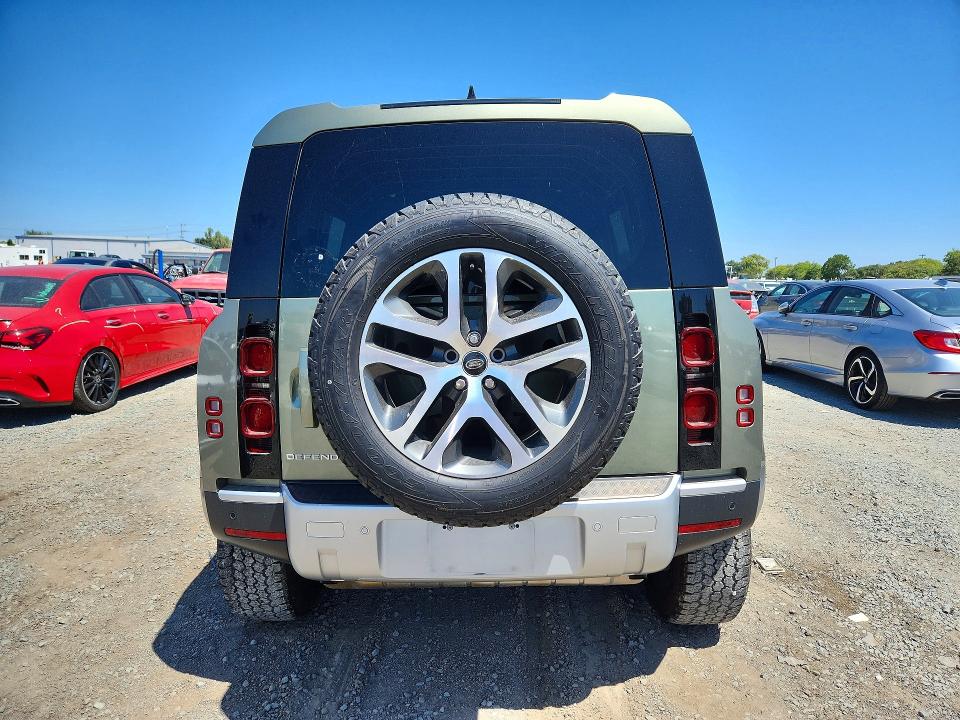 65561446 :رقم المزاد ، SALEJ7EX3R2265913 vin ، 2024 Land Rover Defender مزاد بيع