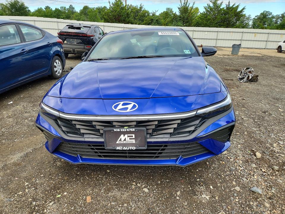 65533806 :رقم المزاد ، KMHLM4DG4SU023868 vin ، 2025 Hyundai Elantra مزاد بيع