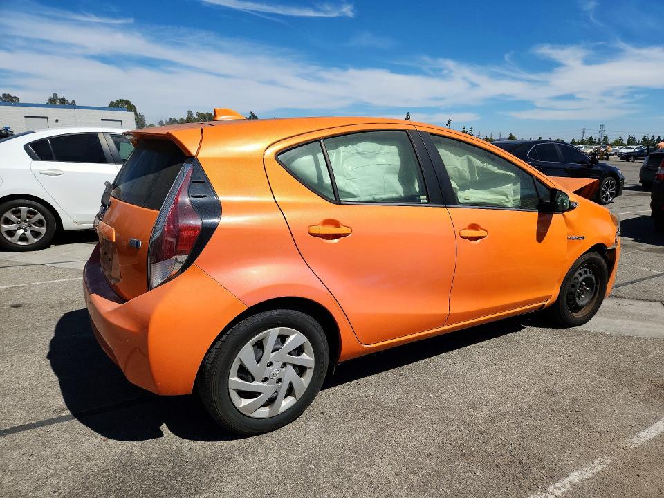 2015 Toyota Prius C მანქანა იყიდება აუქციონზე, vin: JTDKDTB39F1102695, აუქციონის ნომერი: 65027936