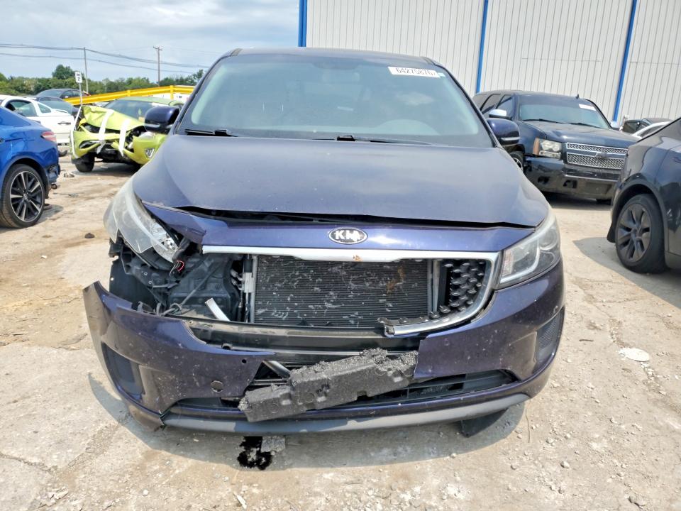 64275876 :رقم المزاد ، KNDMB5C19J6401882 vin ، 2018 Kia Sedona مزاد بيع