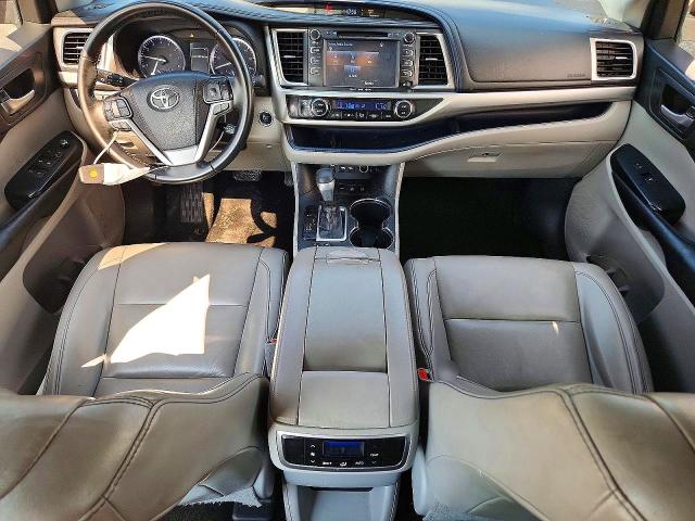 2019 Toyota Highlander მანქანა იყიდება აუქციონზე, vin: 5TDJZRFH6KS947281, აუქციონის ნომერი: 64187566