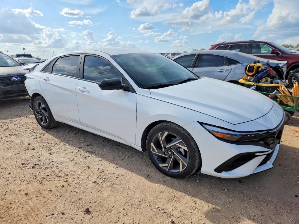 64074206 :رقم المزاد ، KMHLM4DG1SU918198 vin ، 2025 Hyundai Elantra مزاد بيع