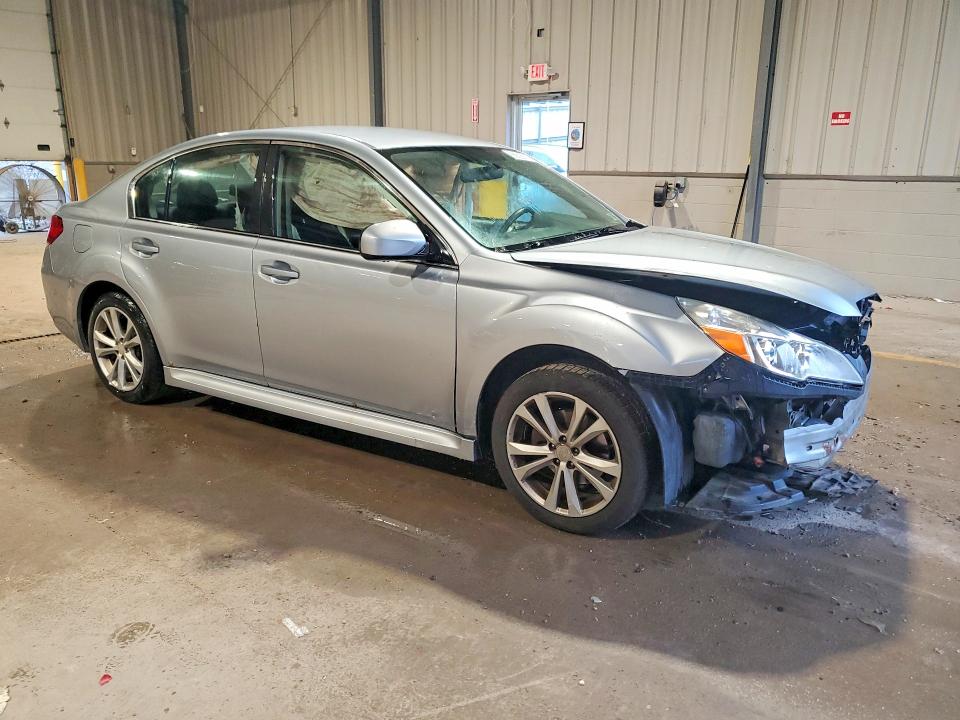 65626016 :رقم المزاد ، 4S3BMBC61E3021020 vin ، 2014 Subaru Legacy مزاد بيع