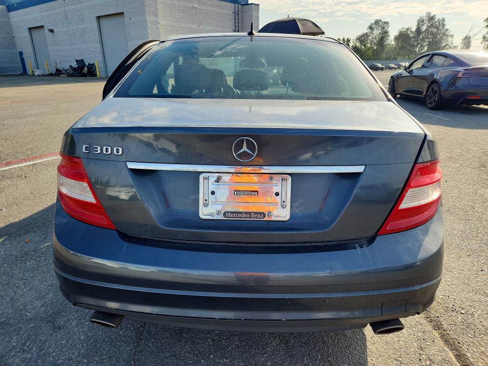 Продажа на аукционе авто 2008 Mercedes-benz C, vin: WDDGF54X98R023825, номер лота: 64901106