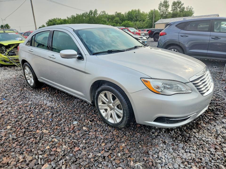 64307836 :رقم المزاد ، 1C3CCBBB9CN278356 vin ، 2012 Chrysler 200 مزاد بيع