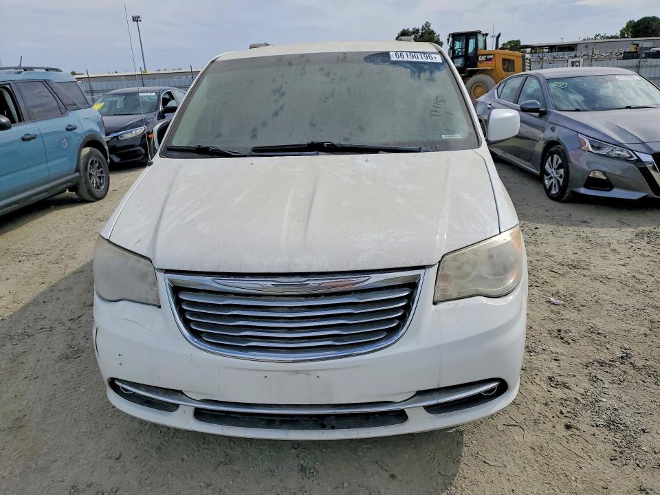 66190196 :رقم المزاد ، 2C4RC1BG0FR718094 vin ، 2015 Chrysler Town & Country مزاد بيع