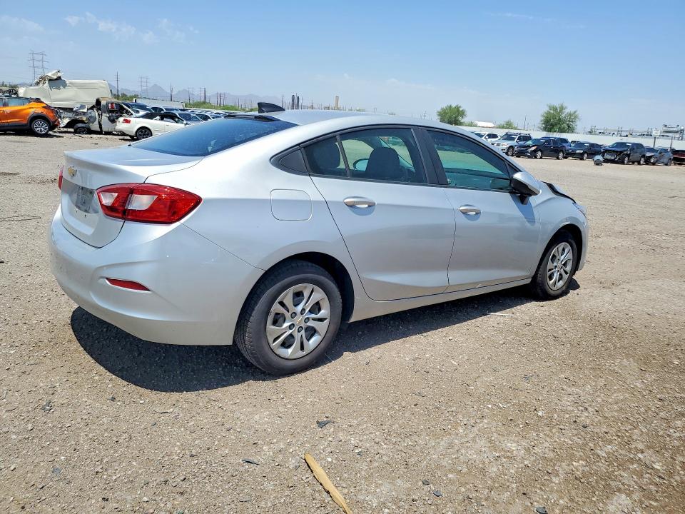 63807546 :رقم المزاد ، 1G1BC5SM8K7148557 vin ، 2019 Chevrolet Cruze مزاد بيع