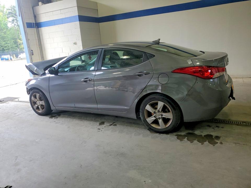 63222636 :رقم المزاد ، 5NPDH4AE2CH118392 vin ، 2012 Hyundai Elantra مزاد بيع