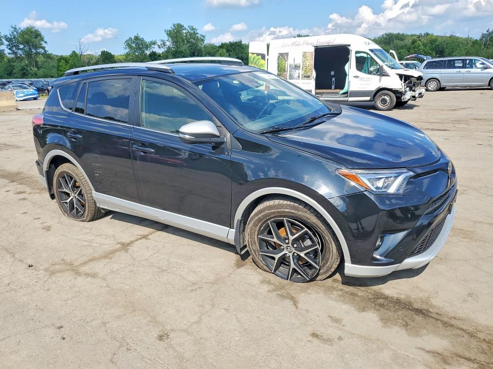 63966166 :رقم المزاد ، JTMJFREV0GJ077192 vin ، 2016 Toyota Rav4 مزاد بيع