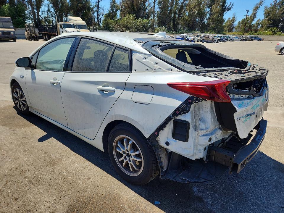 Продаж на аукціоні авто 2017 Toyota Prius Prime, vin: JTDKARFP7H3021064, номер лоту: 64568326