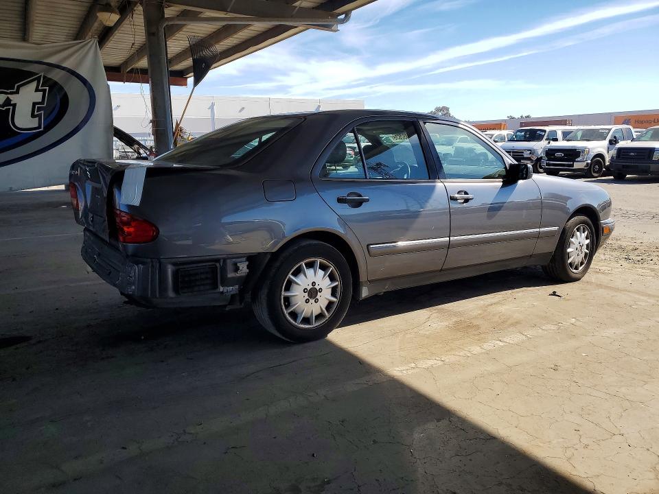 Продаж на аукціоні авто 1998 Mercedes-benz E, vin: WDBJF65F3WA547929, номер лоту: 65352636