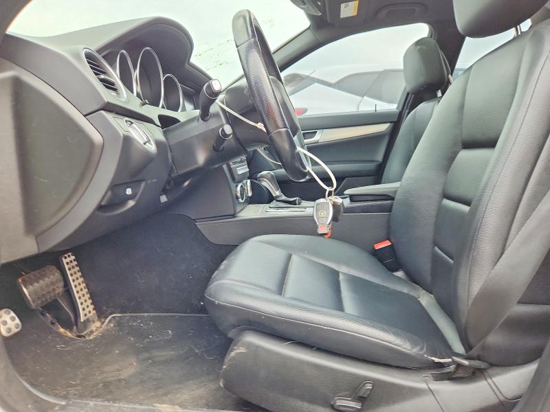 64933826 :رقم المزاد ، WDDGF8AB5ER304882 vin ، 2014 Mercedes-benz C مزاد بيع