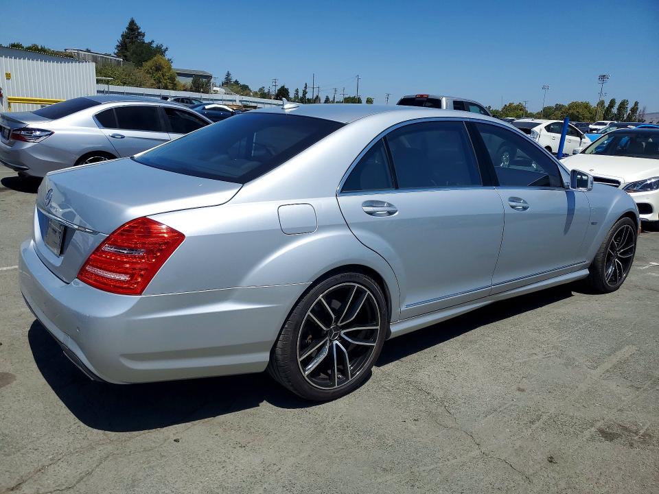 2012 Mercedes-benz S მანქანა იყიდება აუქციონზე, vin: WDDNG7DBXCA437174, აუქციონის ნომერი: 63043046