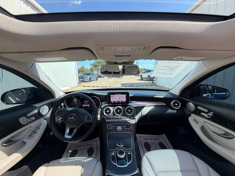 Продажа на аукционе авто 2017 Mercedes-benz C, vin: 55SWF4KB7HU192124, номер лота: 65774576