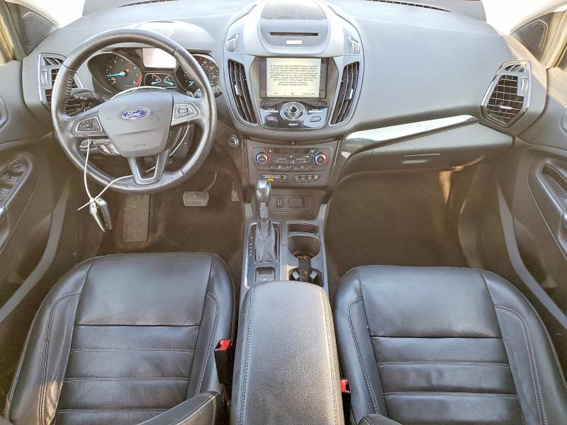 2017 Ford Escape მანქანა იყიდება აუქციონზე, vin: 1FMCU9J93HUE21486, აუქციონის ნომერი: 62847416