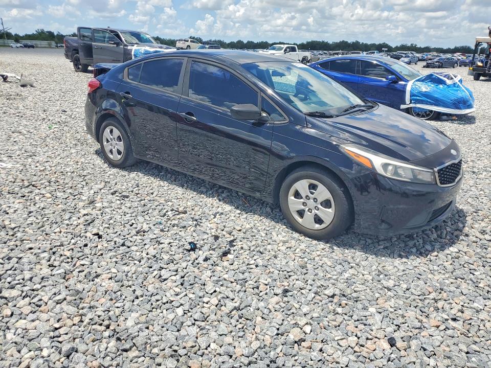 64195816 :رقم المزاد ، 3KPFK4A7XJE220326 vin ، 2018 Kia Forte مزاد بيع