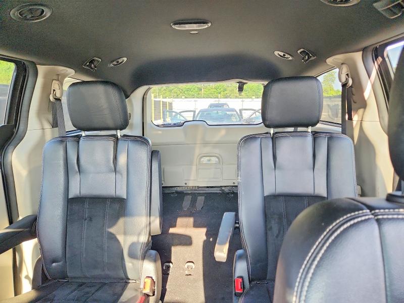 64479746 :رقم المزاد ، 2C4RDGCG1JR250352 vin ، 2018 Dodge Grand Caravan مزاد بيع