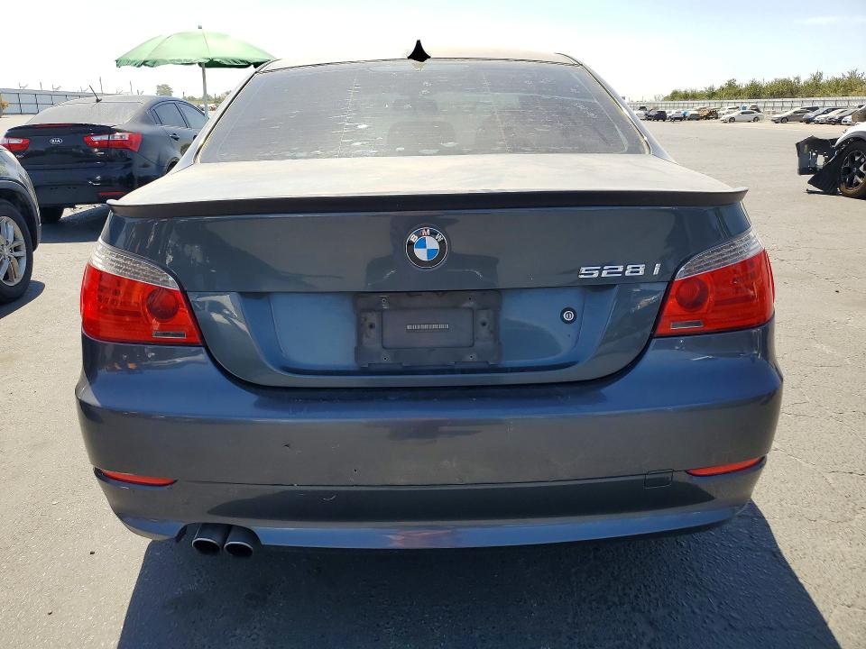 2008 Bmw 528 მანქანა იყიდება აუქციონზე, vin: WBANU53508C114957, აუქციონის ნომერი: 66132296