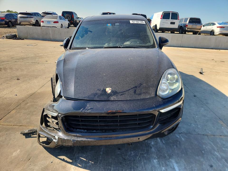 67182196 :رقم المزاد ، WP1AA2A22GLA02336 vin ، 2016 Porsche Cayenne مزاد بيع