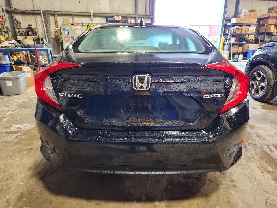 64104546 :رقم المزاد ، 2HGFC1F96HH100299 vin ، 2017 Honda Civic مزاد بيع