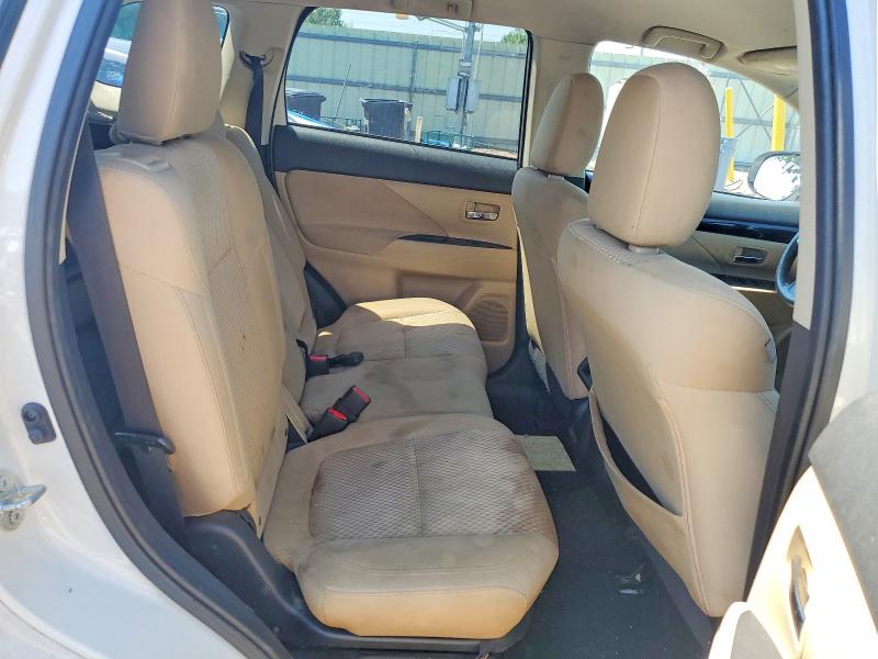 2020 Mitsubishi Outlander მანქანა იყიდება აუქციონზე, vin: JA4AZ3A3XLZ025082, აუქციონის ნომერი: 63479586