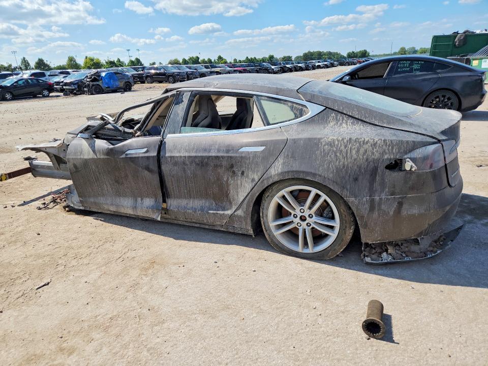 2014 Tesla Model S მანქანა იყიდება აუქციონზე, vin: 5YJSA1H1XEFP35649, აუქციონის ნომერი: 66036046