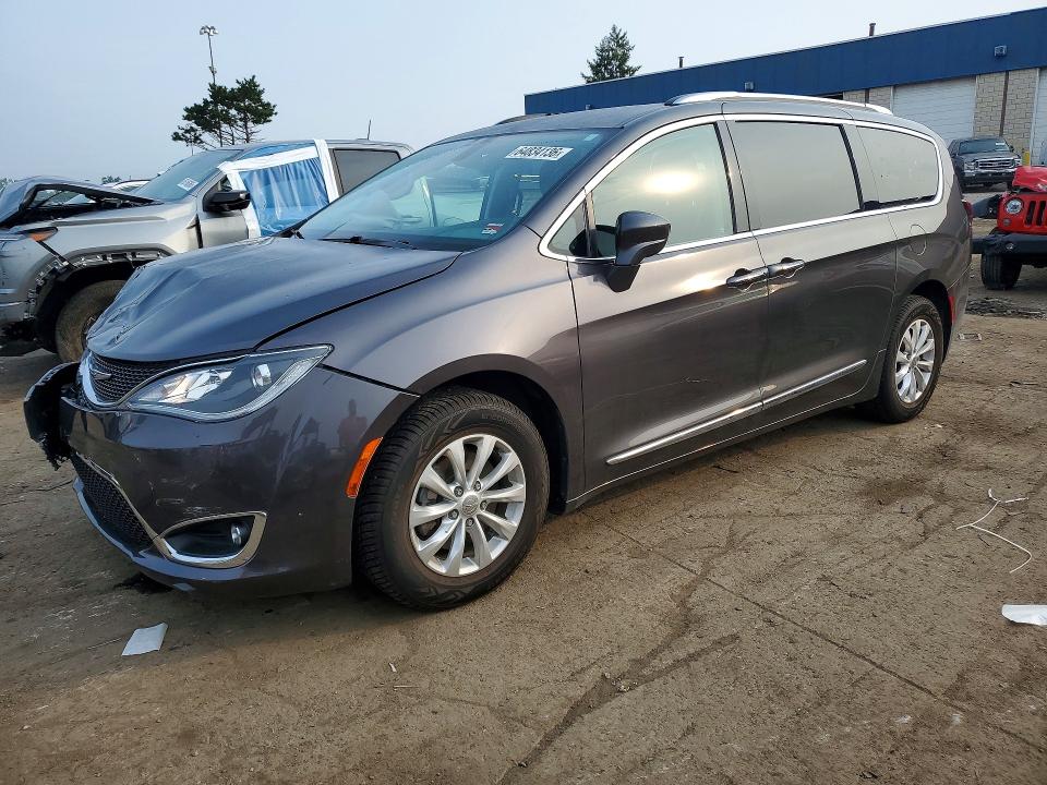 64834136 :رقم المزاد ، 2C4RC1BG4JR193548 vin ، 2018 Chrysler Pacifica مزاد بيع