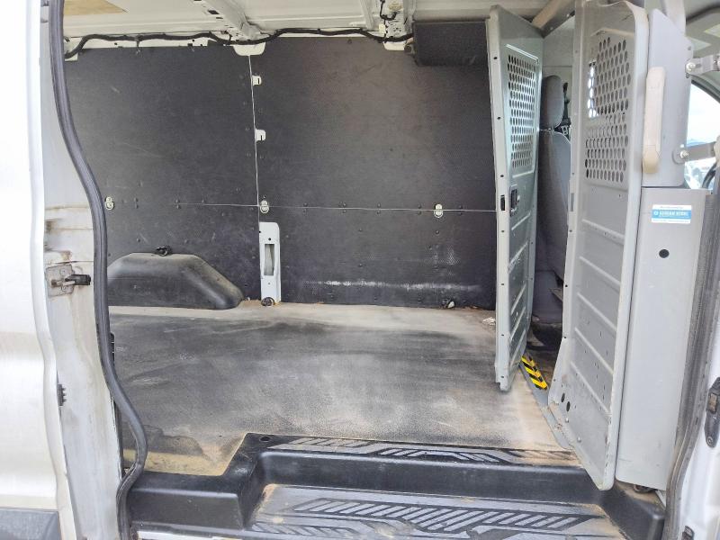 62092336 :رقم المزاد ، 1FTYE1YM9HKA28350 vin ، 2017 Ford Transit مزاد بيع