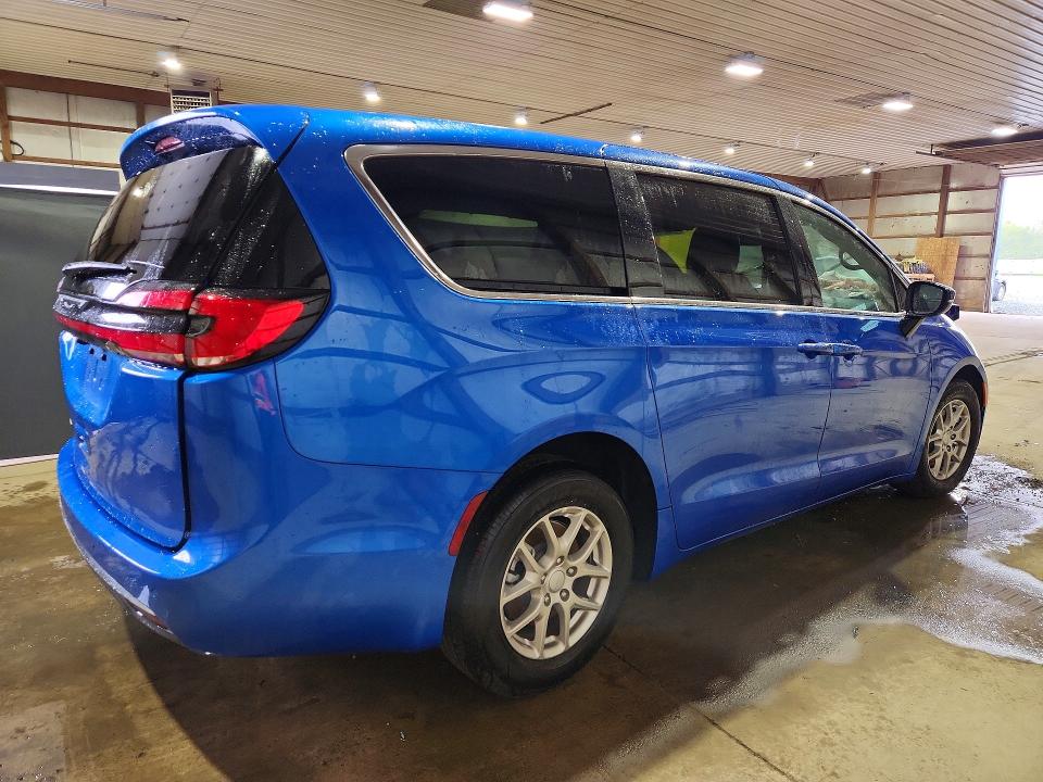 65148726 :رقم المزاد ، 2C4RC1BGXVR586881 vin ، 2027 Chrysler Pacifica مزاد بيع