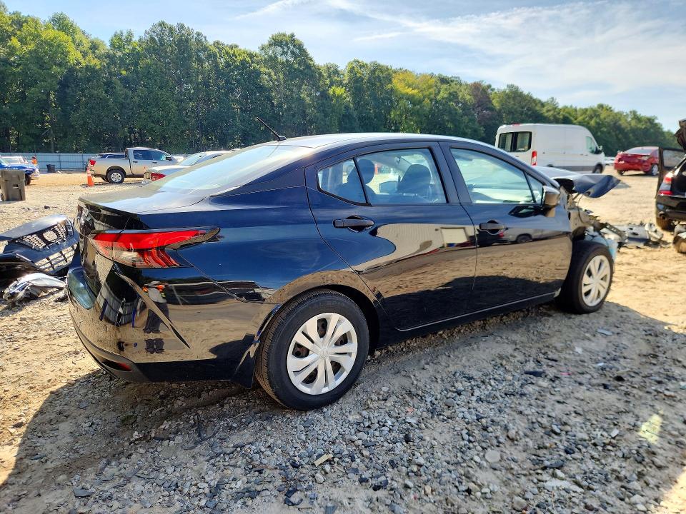 65651096 :رقم المزاد ، 3N1CN8DV3LL863355 vin ، 2020 Nissan Versa مزاد بيع