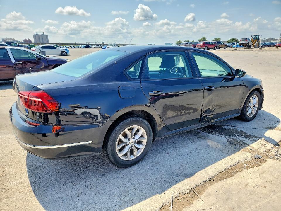Продажа на аукционе авто 2018 Volkswagen Passat, vin: 1VWAA7A30JC024315, номер лота: 66378296