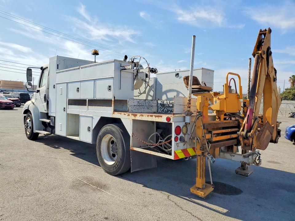66314116 :رقم المزاد ، 1FVAHFDX3DHFF1735 vin ، 2017 Frht - Freightliner M2 مزاد بيع